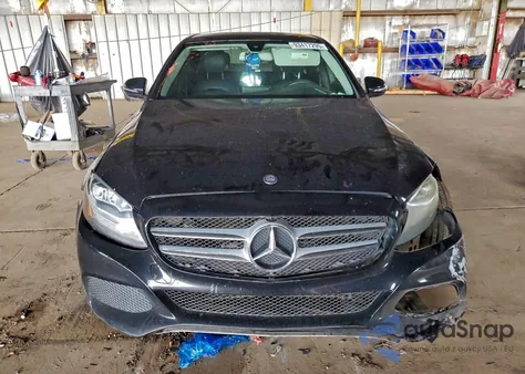 2017 Mercedes-Benz C 300 from USA, damaged, VIN 55SWF4JBXHU231404